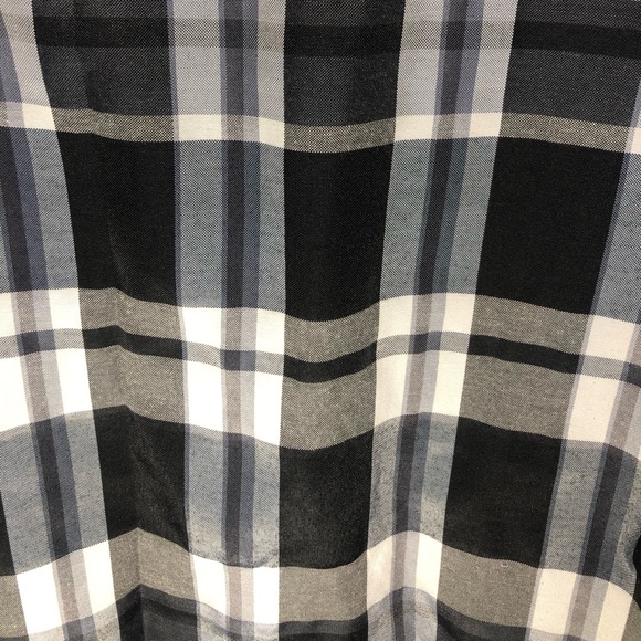 Short sleeve button down - Picture 3 of 5